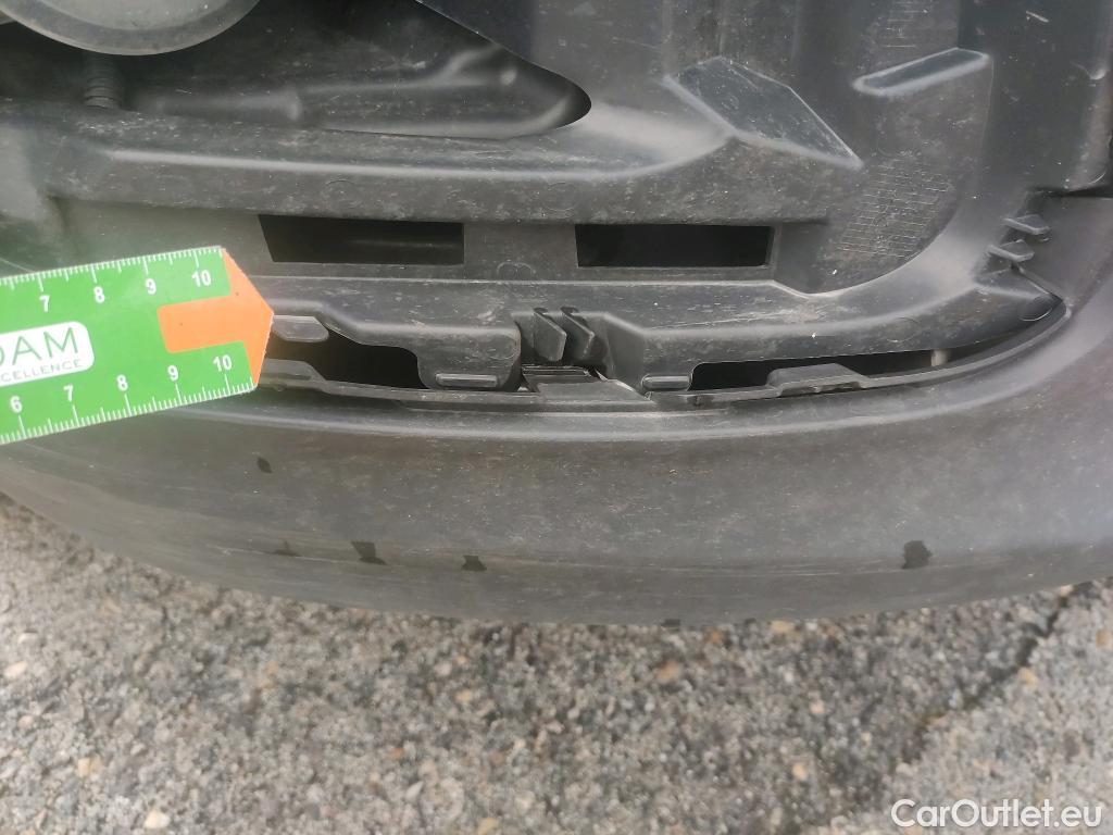  Citroen  Berlingo CITROEN  / 2018 / 5P / monovolumen compacto Talla M BlueHDi 100 S&S FEEL #43