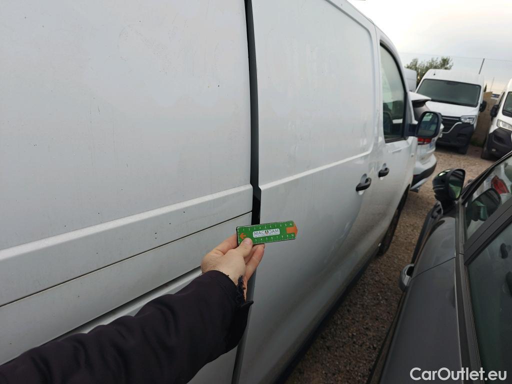  Citroen  Jumpy CITROEN  / 2016 / 4P / FURGON Talla M BlueHDi 73KW (100CV) Confort #92