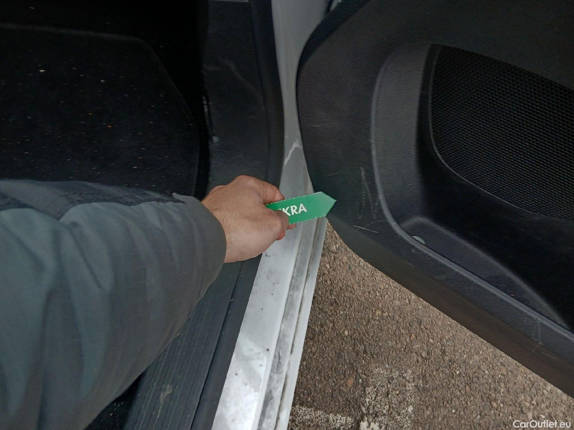  Citroen  Berlingo CITROEN  / 2018 / 4P / furgón derivado de turismo Talla M BlueHDi 100 #39