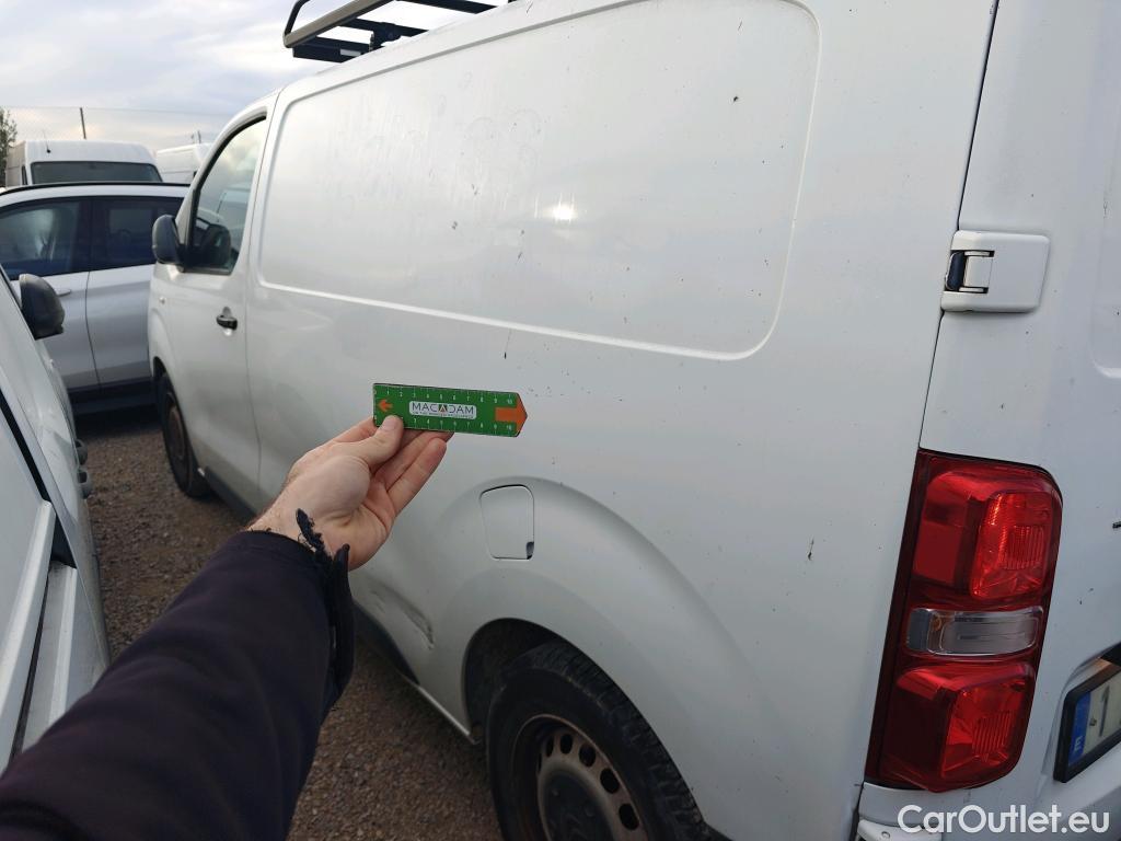  Citroen  Jumpy CITROEN  / 2016 / 4P / FURGON Talla M BlueHDi 73KW (100CV) Confort #1