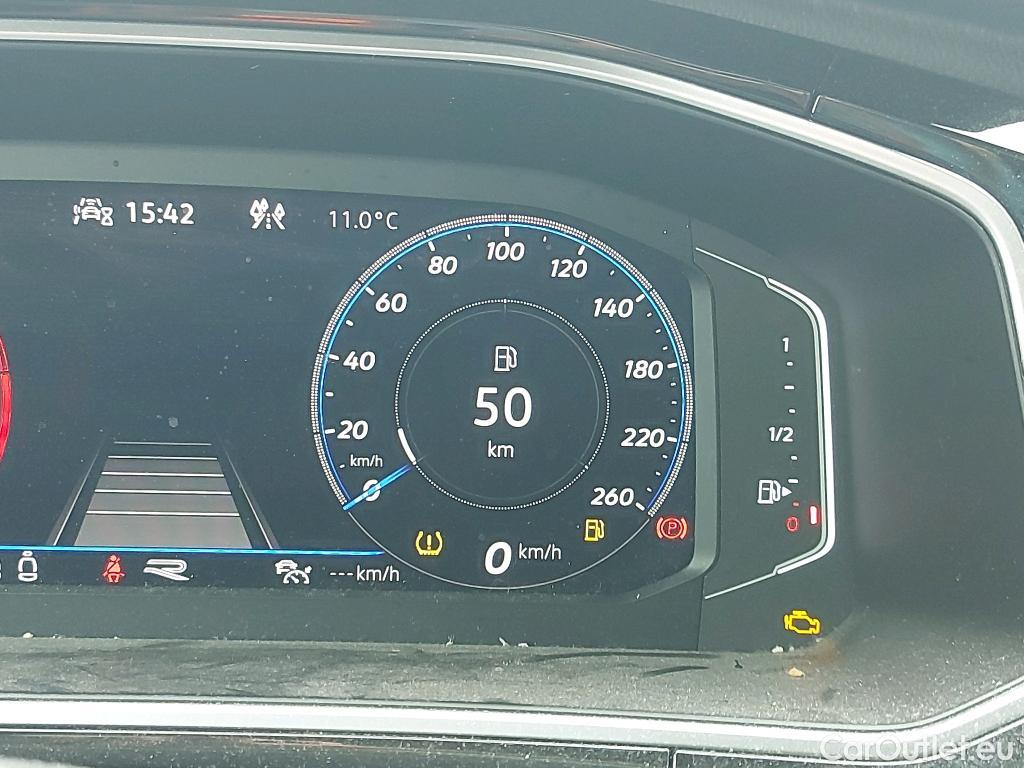  Volkswagen  T-ROC VOLKSWAGEN  / 2021 / 5P / todoterreno R-Line 2.0 TDI 110kW (150CV) DSG #26