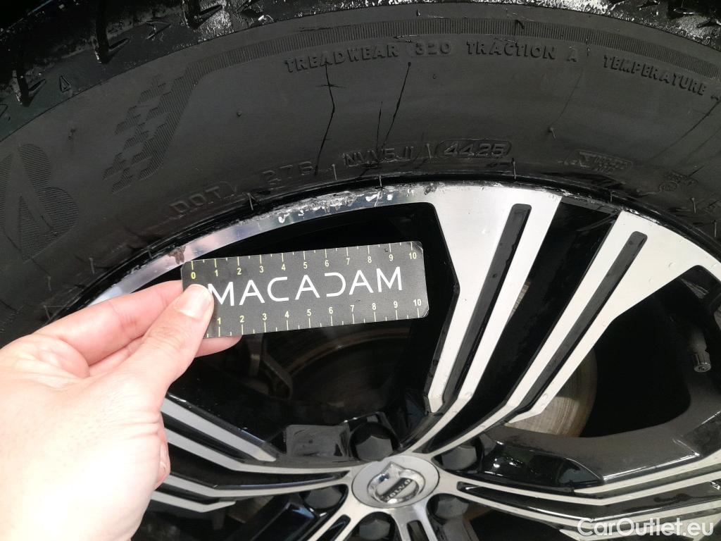  Volvo  XC 40 VOLVO XC40 / 2017 / 5P / todoterreno 1.5 T5 Twin Recharge Inscription Auto #2