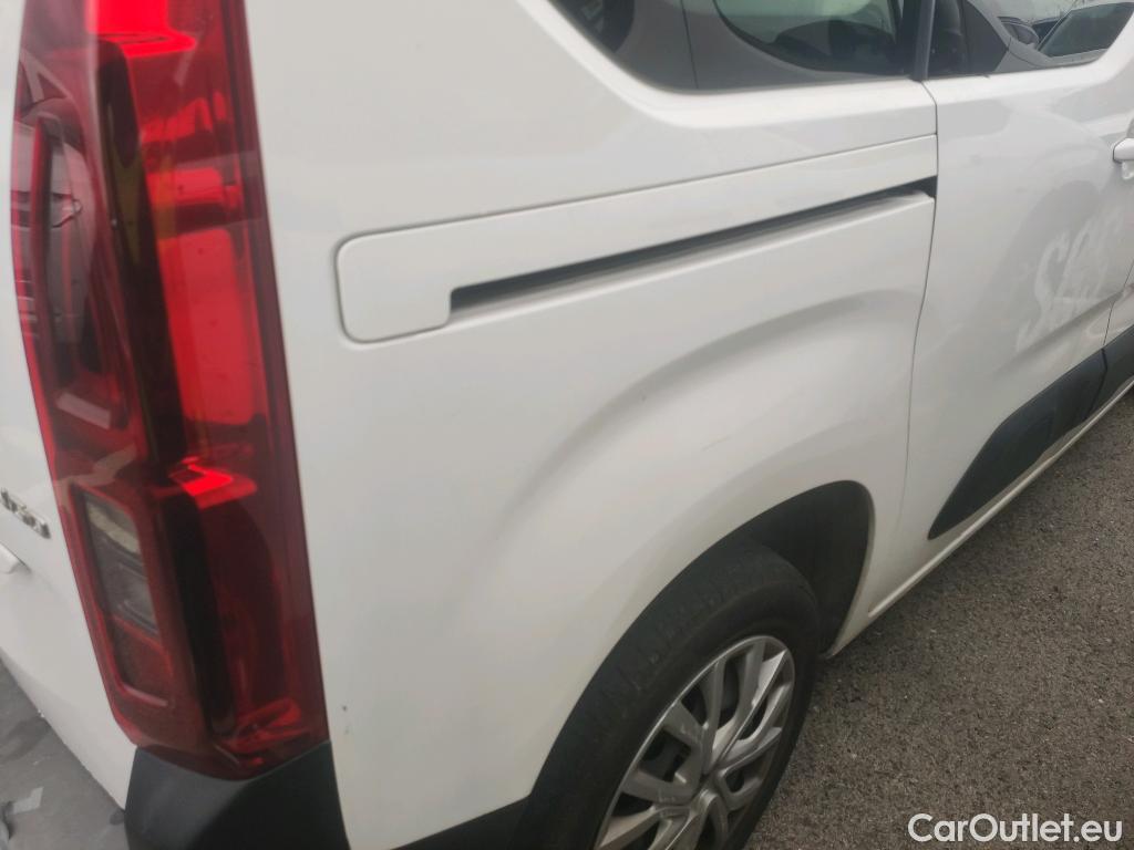  Citroen  Berlingo CITROEN  / 2018 / 5P / monovolumen compacto Talla M BlueHDi 100 S&S FEEL #40