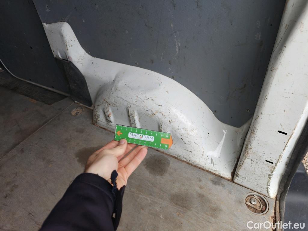  Citroen  Jumpy CITROEN  / 2016 / 4P / FURGON Talla M BlueHDi 73KW (100CV) Confort #21