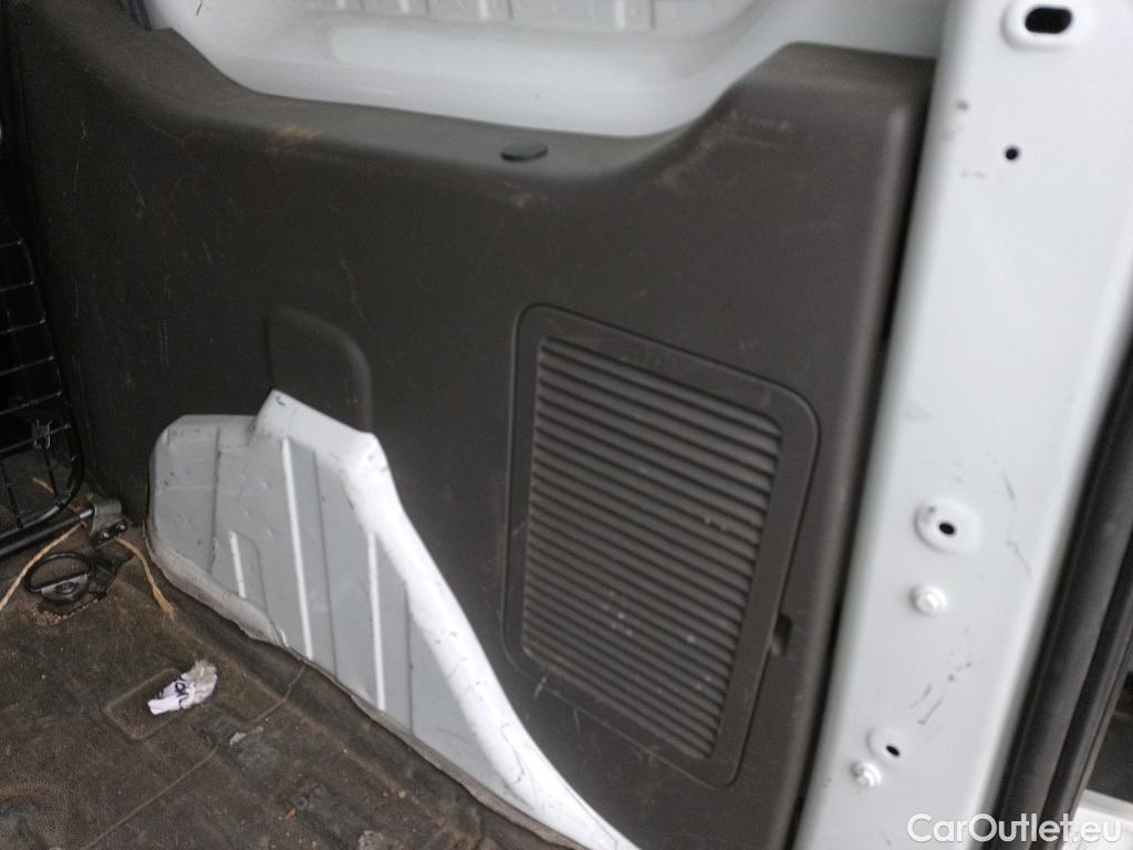  Ford  Transit Connect FORD  / 2013 / 5P / combi Kombi 1.5 TDCi 88kW Trend 230 L2 (N1) #19