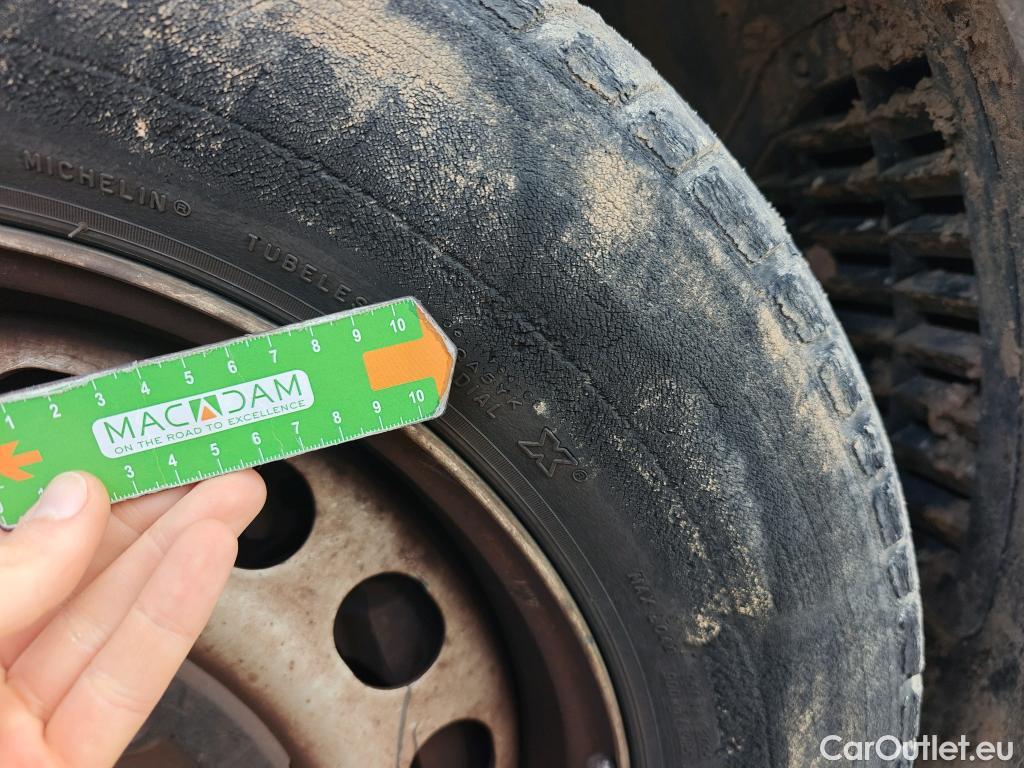  Citroen  Jumpy CITROEN  / 2016 / 4P / FURGON Talla M BlueHDi 73KW (100CV) Confort #53