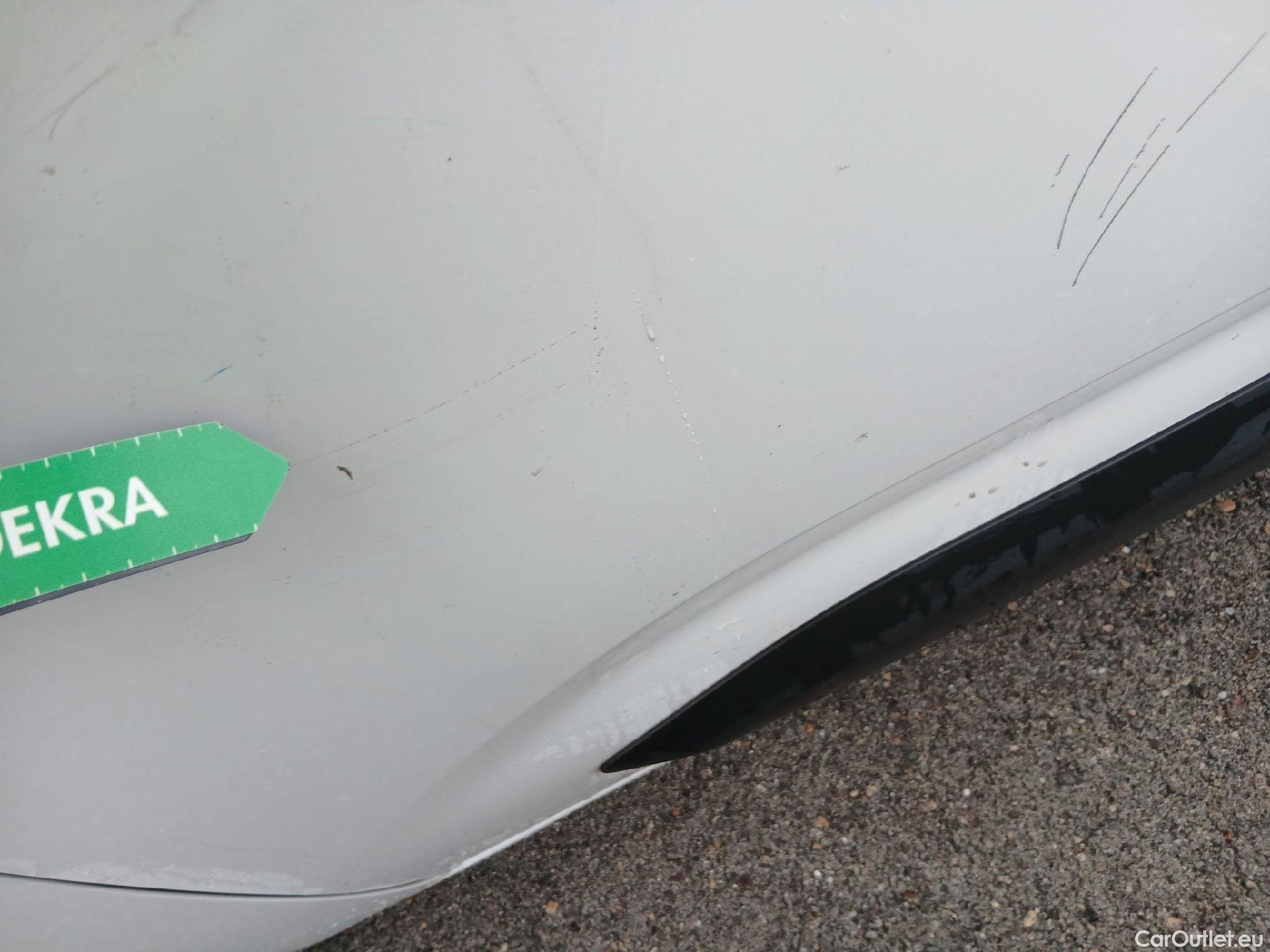  Citroen  Berlingo CITROEN  / 2018 / 4P / furgón derivado de turismo Talla M BlueHDi 100 #9