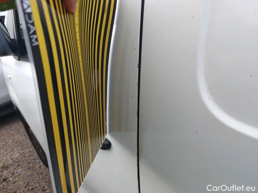  Citroen  Jumpy CITROEN  / 2016 / 4P / FURGON Talla M BlueHDi 73KW (100CV) Confort #29