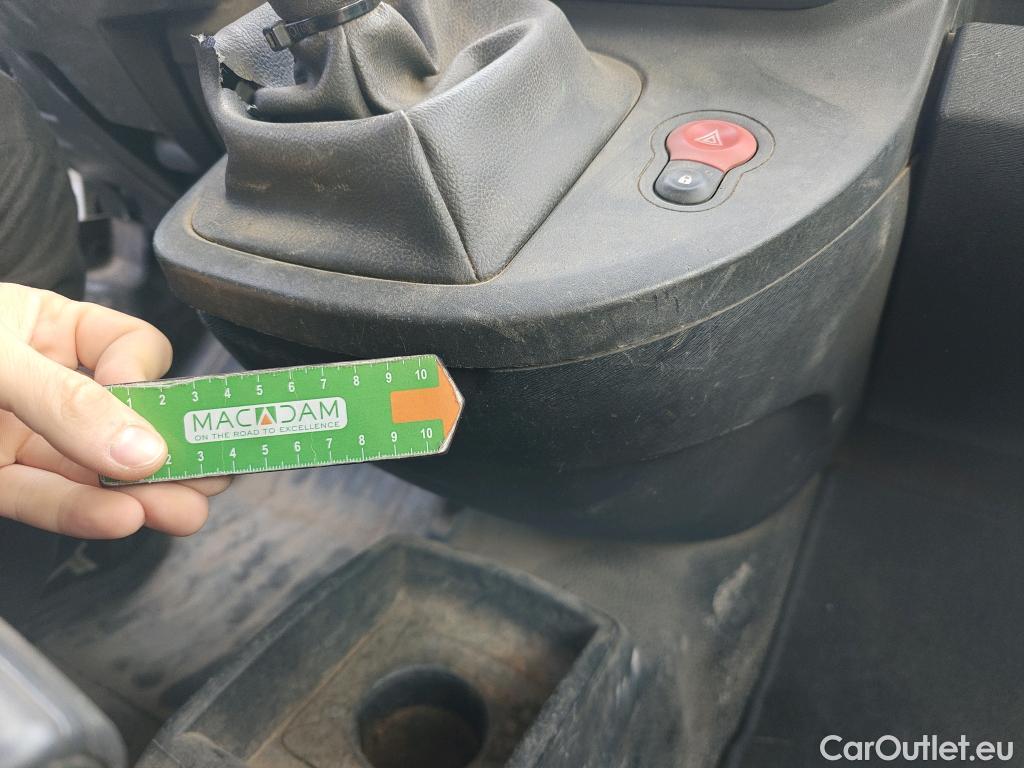  Renault  Kangoo RENAULT  FURGÓN VU 3p 2G furgón deriv Profesional 2014 dCi 75 Gen5 #84