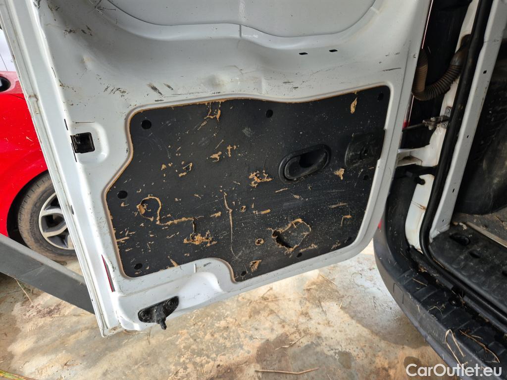  Nissan  NV200 NISSAN NV250 / 2019 / 4P / furgón 2pl 1.5dCi 70 kW (95CV) L1H1 ÓPTIMA #21