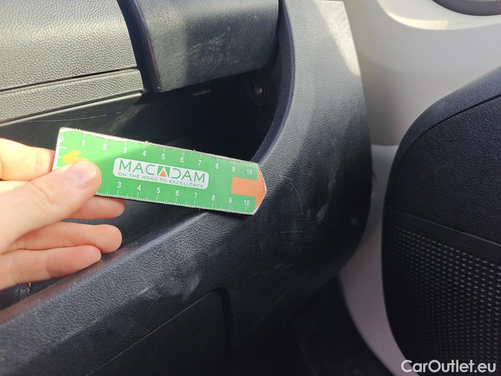  Peugeot  Boxer PEUGEOT  / 2014 / 4P / furgón 335 L2H2 BlueHDi 96KW (130CV) #52