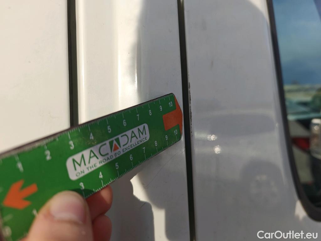  Peugeot  Boxer PEUGEOT  / 2014 / 4P / furgón 335 L2H2 BlueHDi 96KW (130CV) #49