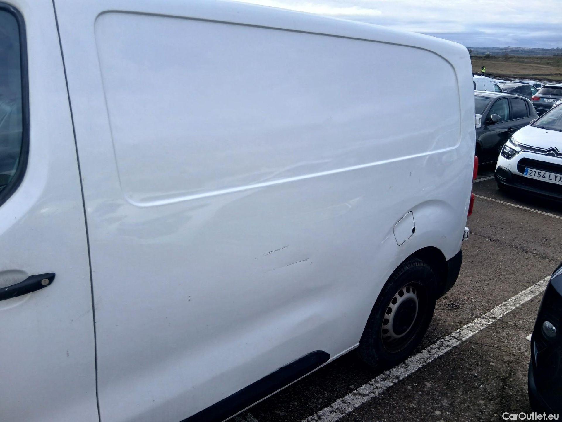  Opel  Vivaro OPEL  / 2019 / 4P / furgón 1.5 Diésel 88kW (120CV) M Std Select #24