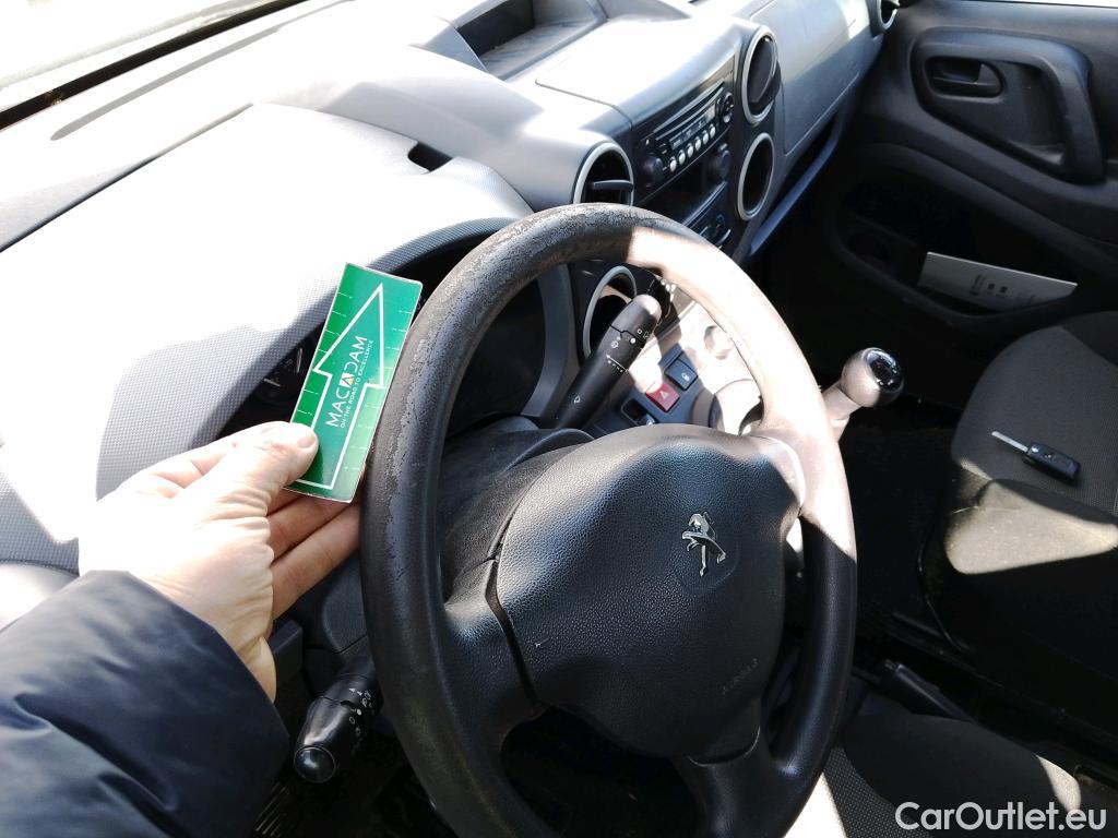  Peugeot  Partner PEUGEOT  / 2015 / 4P / combi TEPEE Access 1.6 BlueHDi 55KW (75CV) #1