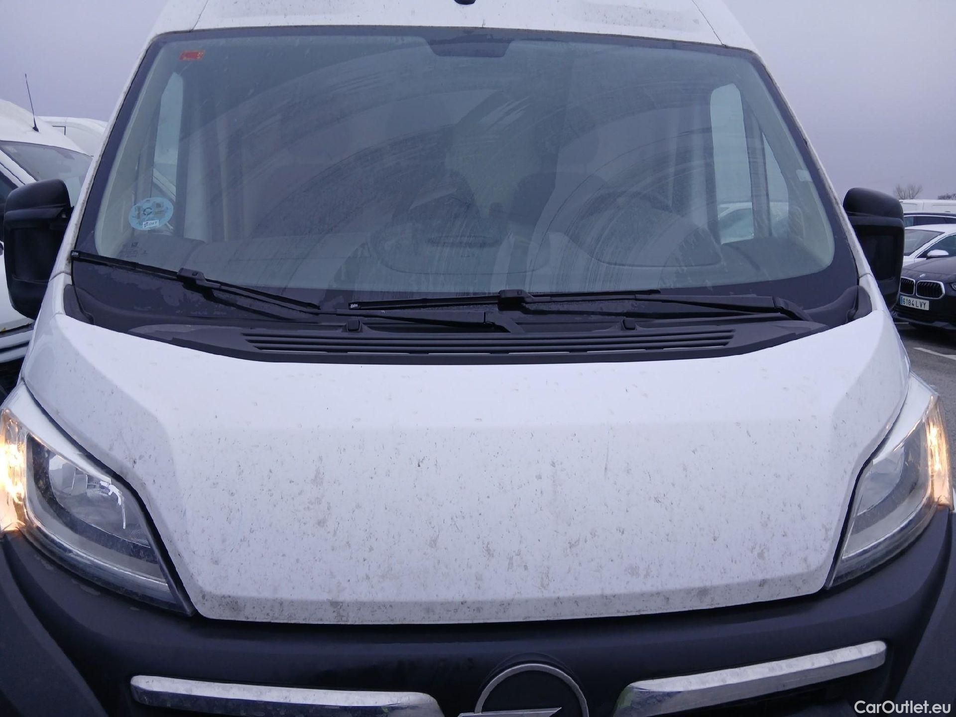  Opel  Movano OPEL  / 2021 / 4P / Furgón Base L2H2 3.5T 2.2 BHDi 103kW #3