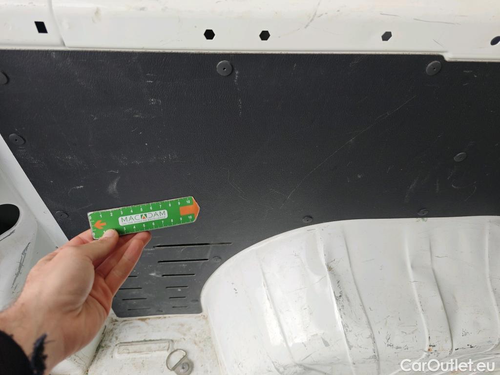  Peugeot  Boxer PEUGEOT  / 2014 / 4P / furgón 335 L2H2 BlueHDi 96KW (130CV) #31