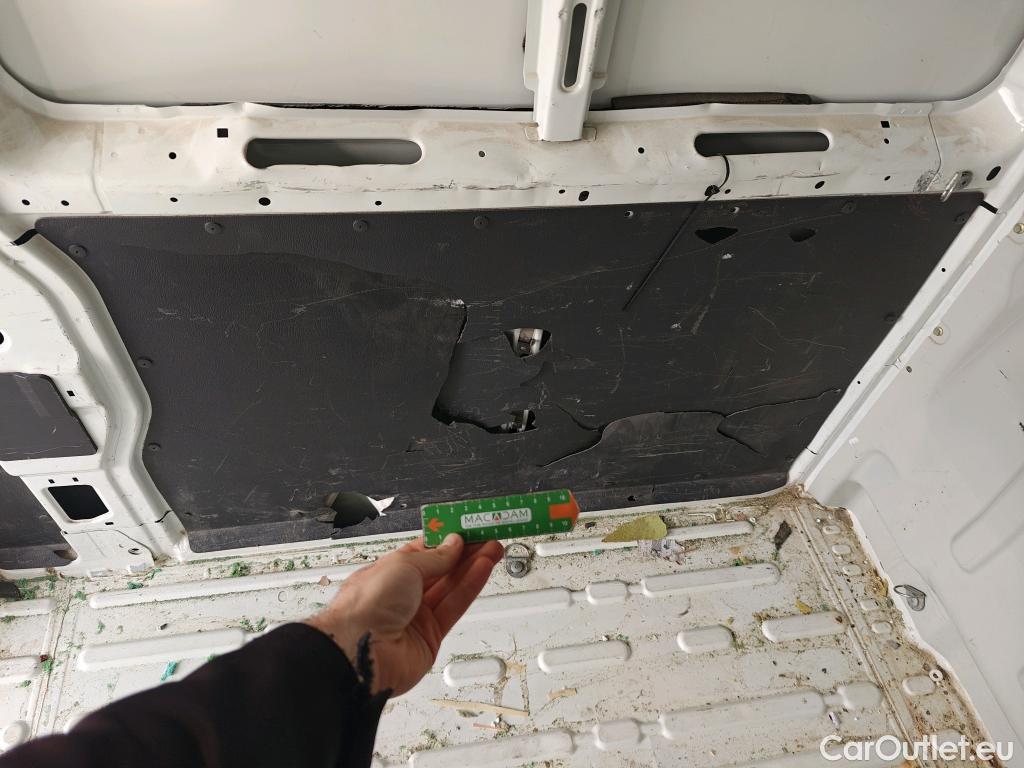  Peugeot  Boxer PEUGEOT  / 2014 / 4P / furgón 335 L2H2 BlueHDi 96KW (130CV) #18