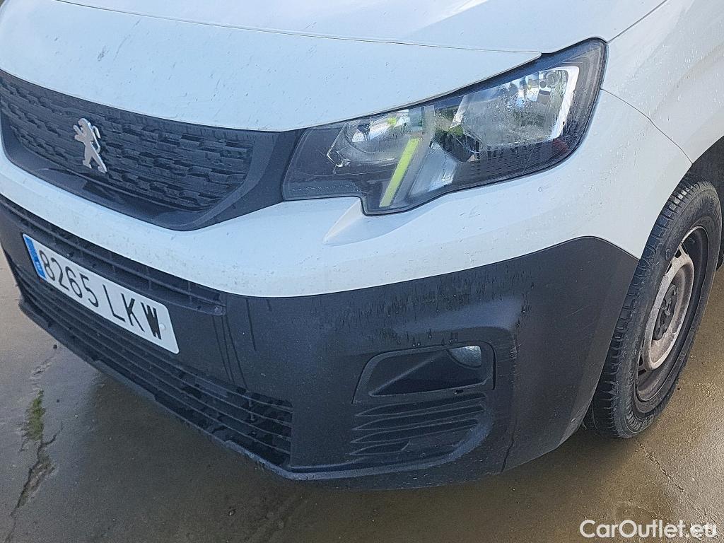  Peugeot  Partner PEUGEOT  / 2018 / 3P / furgón derivado de turismo Pro Standard 600kg BlueHDi 73kW (AC) #3