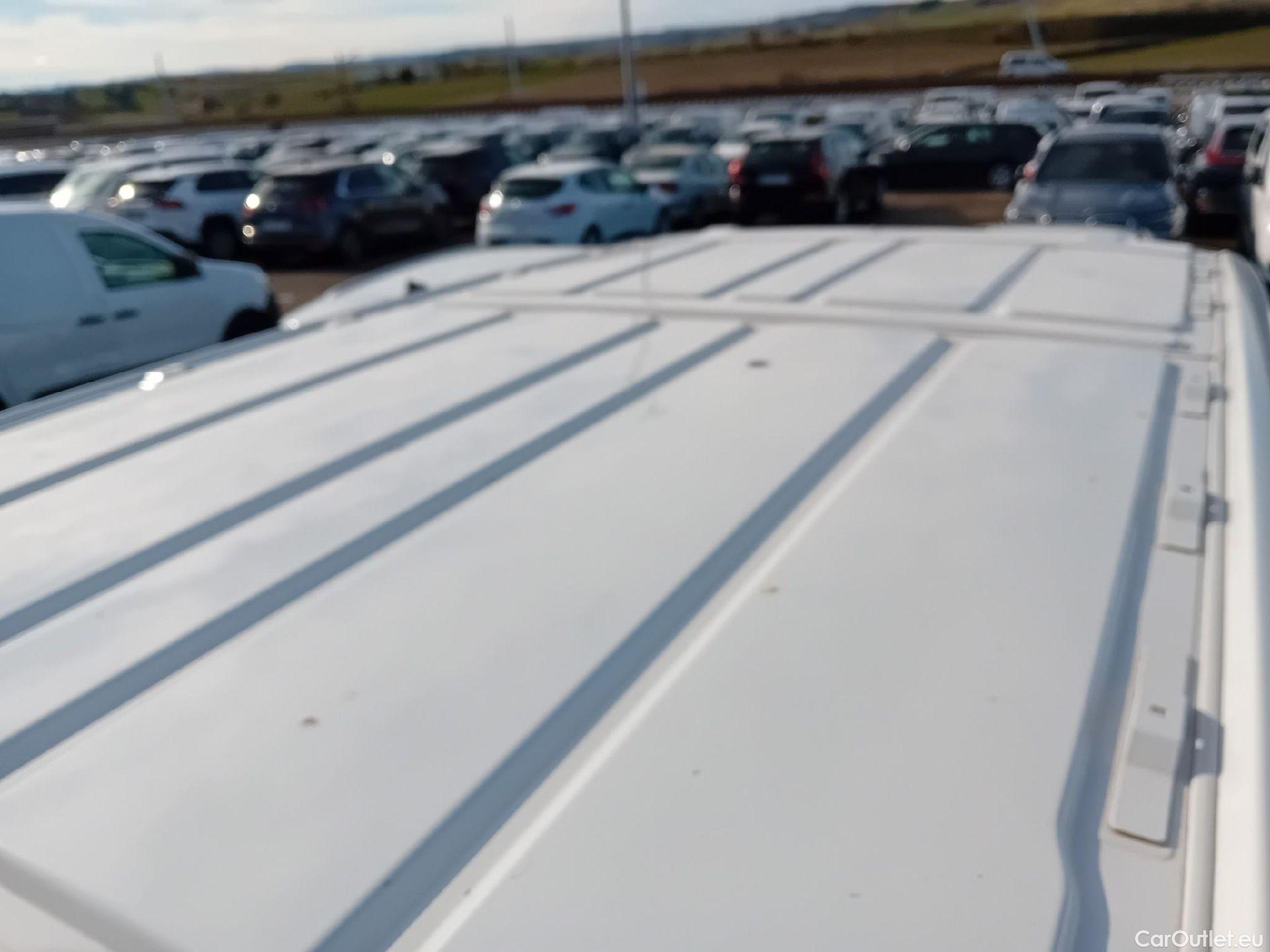  Peugeot  Expert PEUGEOT  / 2016 / 4P / furgón Furgón Pro 2.0 BlueHDi 120 S&S Standard (CX) #39