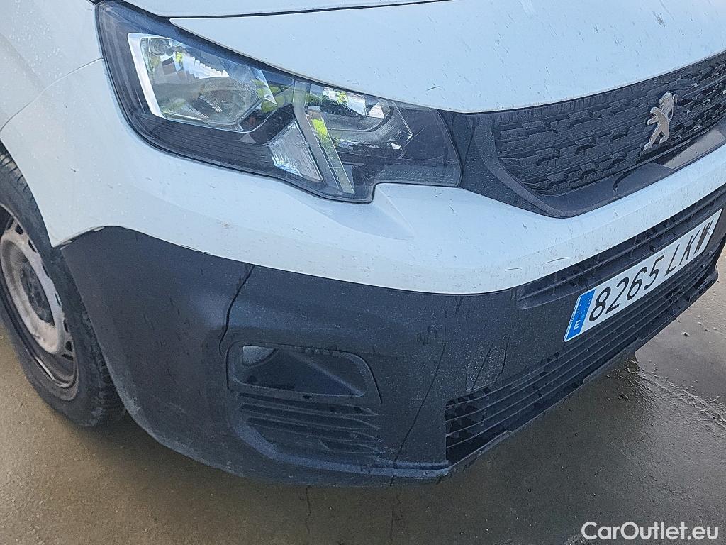  Peugeot  Partner PEUGEOT  / 2018 / 3P / furgón derivado de turismo Pro Standard 600kg BlueHDi 73kW (AC) #36