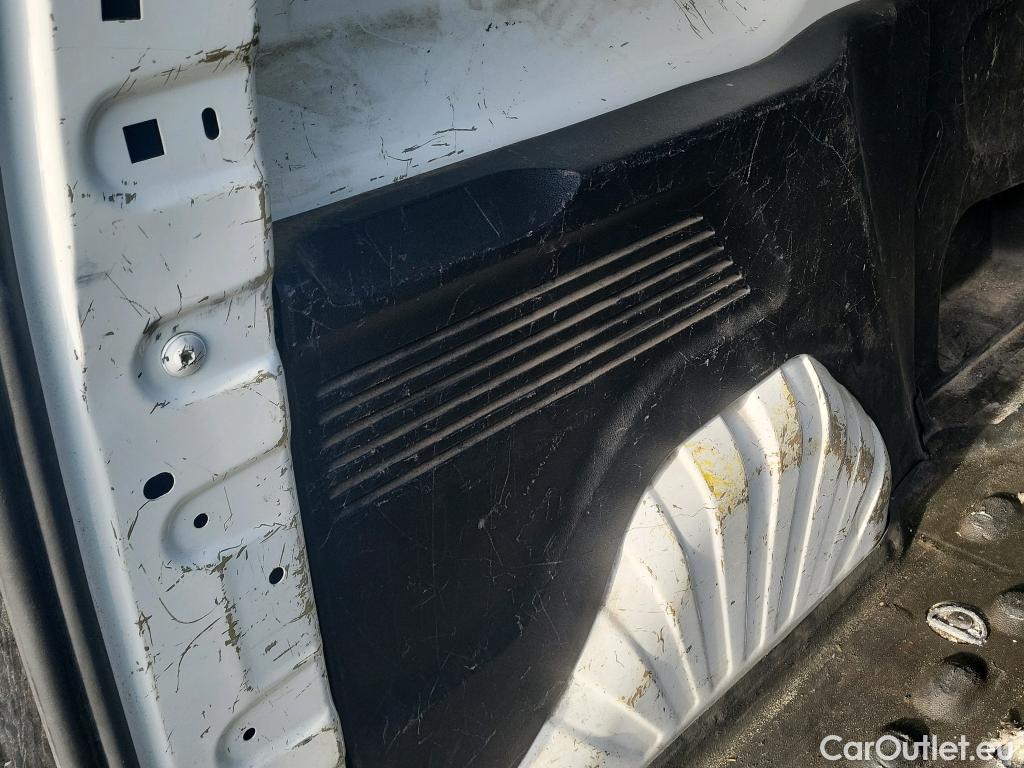  Peugeot  Partner PEUGEOT  / 2018 / 3P / furgón derivado de turismo Pro Standard 600kg BlueHDi 73kW (AC) #38