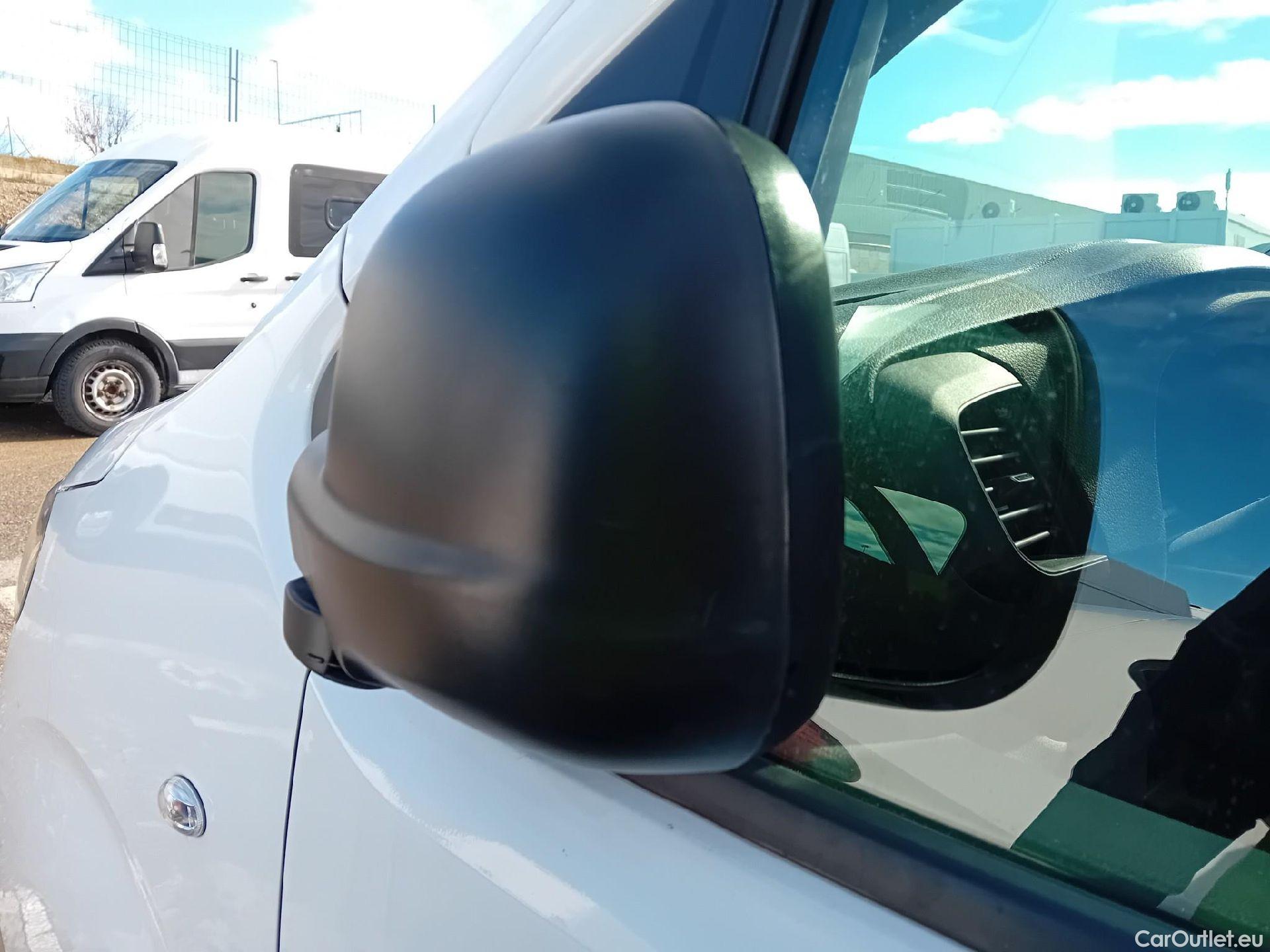  Peugeot  Expert PEUGEOT  / 2016 / 4P / furgón Furgón Pro 2.0 BlueHDi 120 S&S Standard (CX) #11