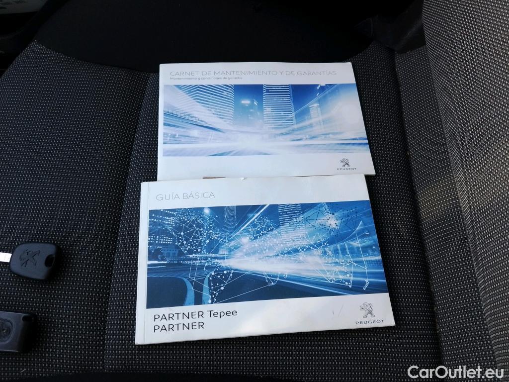  Peugeot  Partner PEUGEOT  / 2015 / 4P / combi TEPEE Access 1.6 BlueHDi 55KW (75CV) #30