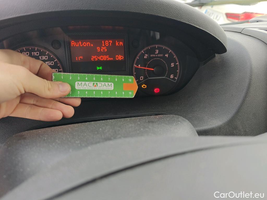  Peugeot  Boxer PEUGEOT  / 2014 / 4P / furgón 335 L2H2 BlueHDi 96KW (130CV) #74