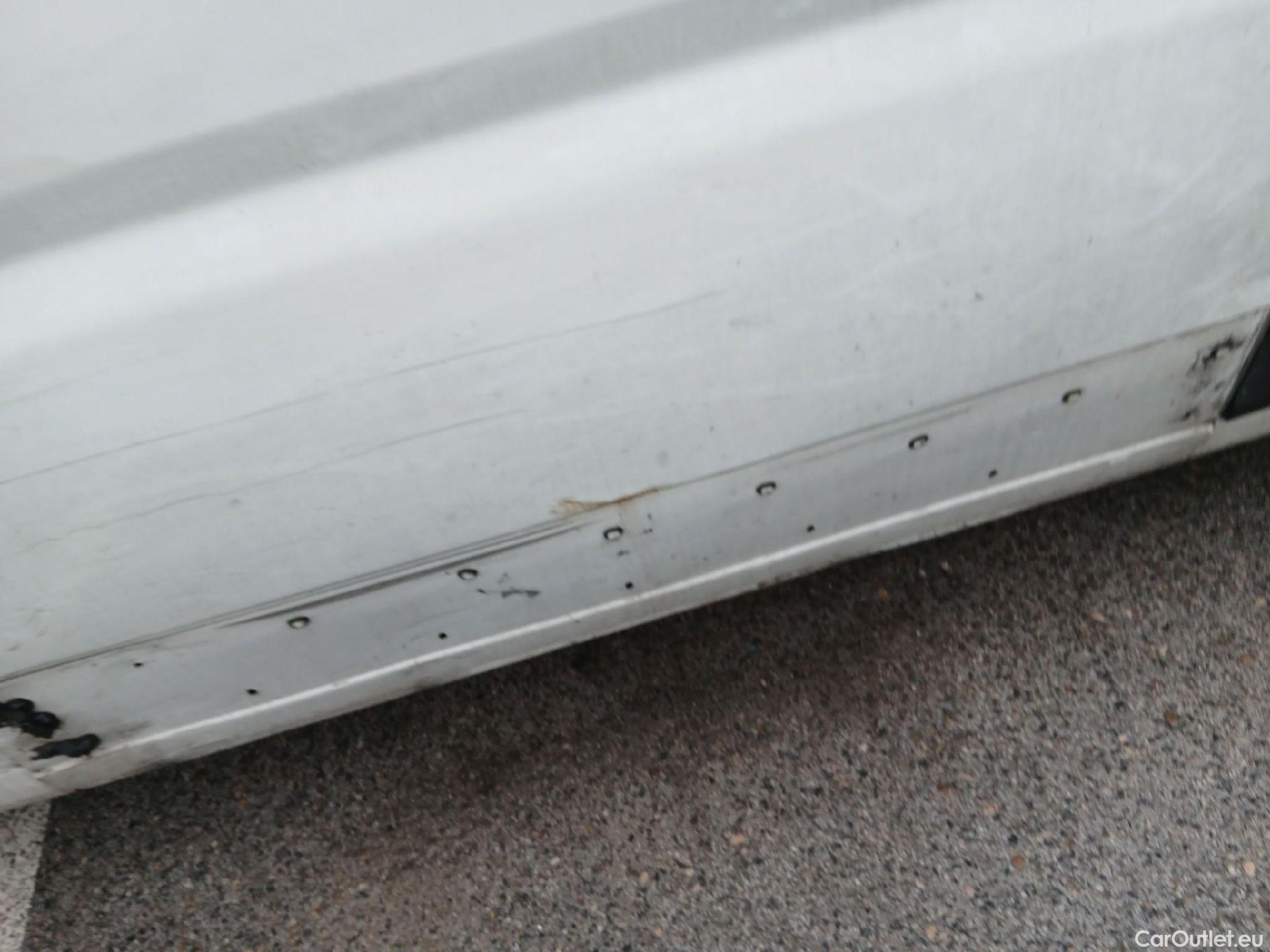  Peugeot  Boxer PEUGEOT  / 2014 / 4P / furgón Pack 335 L3 H2 BHDI 103kW (140CV) S&S #69