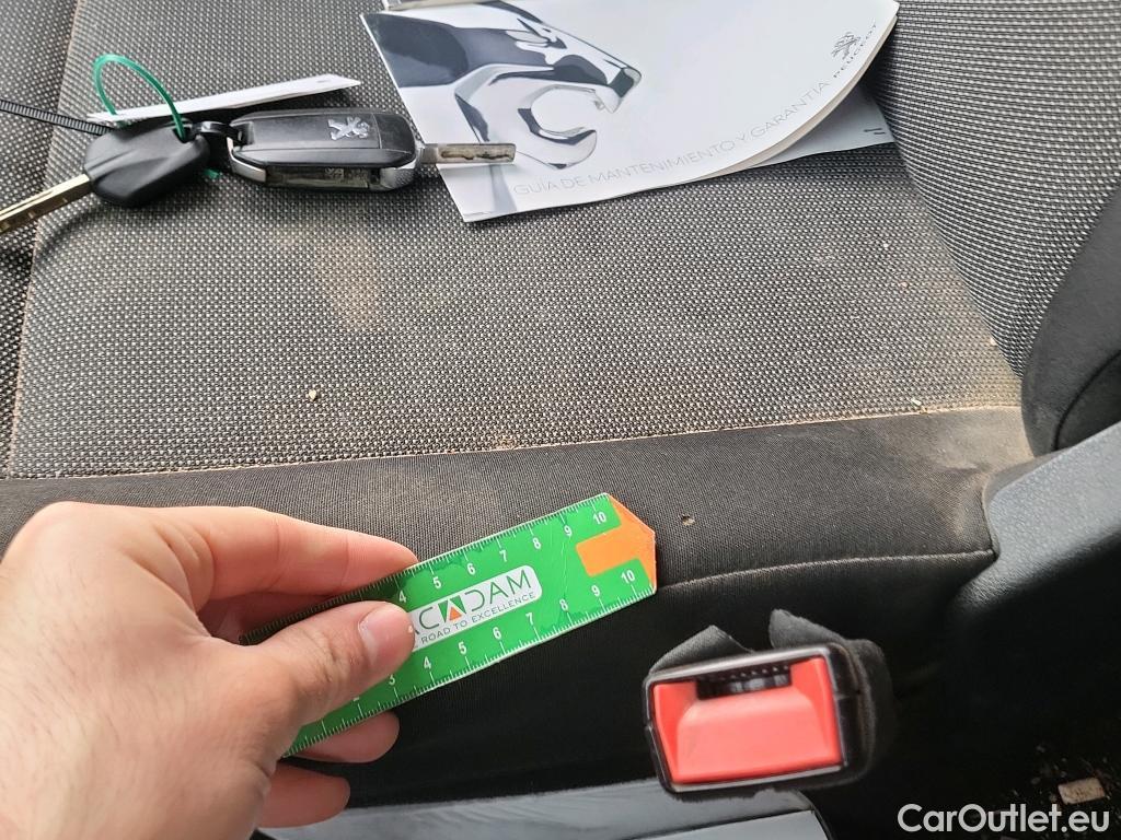  Peugeot  RIFTER PEUGEOT  / 2018 / 4P / combi Access Standard BlueHDi 73kW (AC) #28