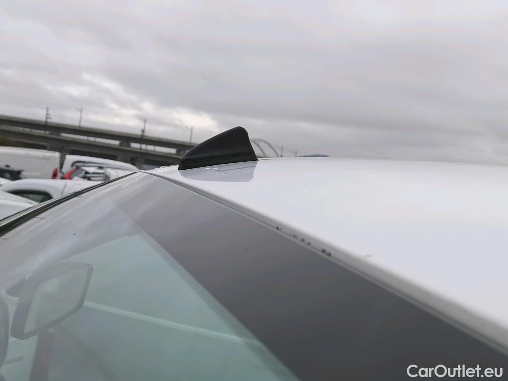  Peugeot  Expert PEUGEOT  / 2016 / 4P / combi Combi 1.6 BlueHDi 88KW (120CV) Standard #16