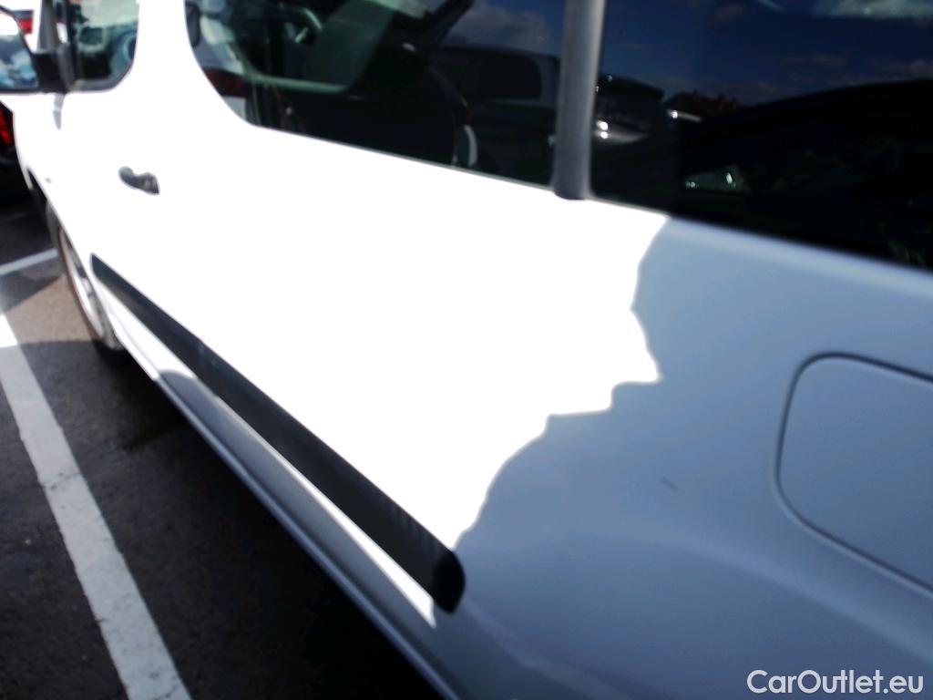  Peugeot  Partner PEUGEOT  / 2015 / 4P / combi TEPEE Access 1.6 BlueHDi 55KW (75CV) #7