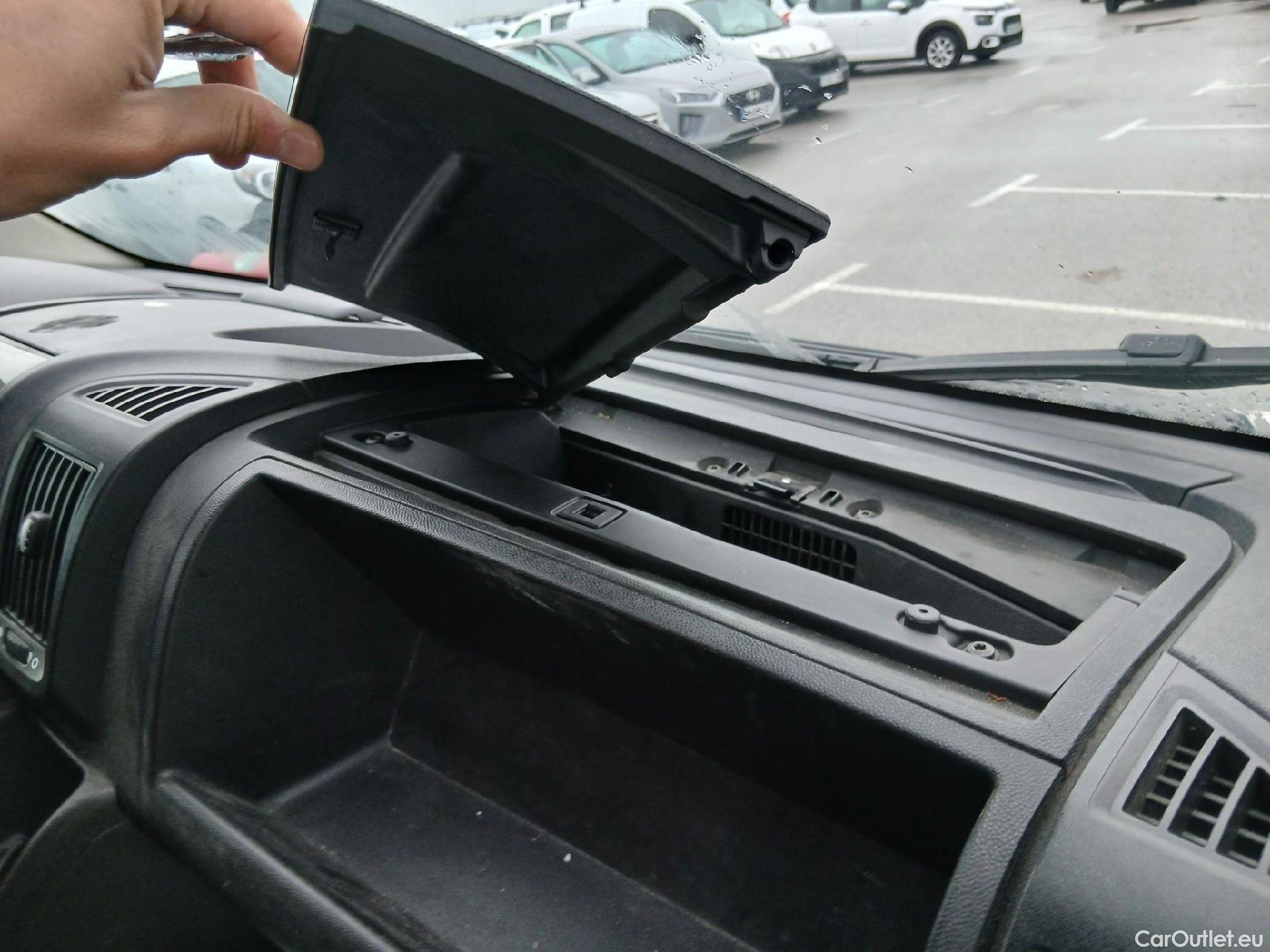  Peugeot  Boxer PEUGEOT  / 2014 / 4P / furgón Pack 335 L3 H2 BHDI 103kW (140CV) S&S #80