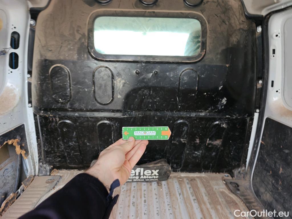  Renault  Kangoo RENAULT  FURGÓN VU 3p 2G furgón deriv Profesional 2014 dCi 75 Gen5 #82