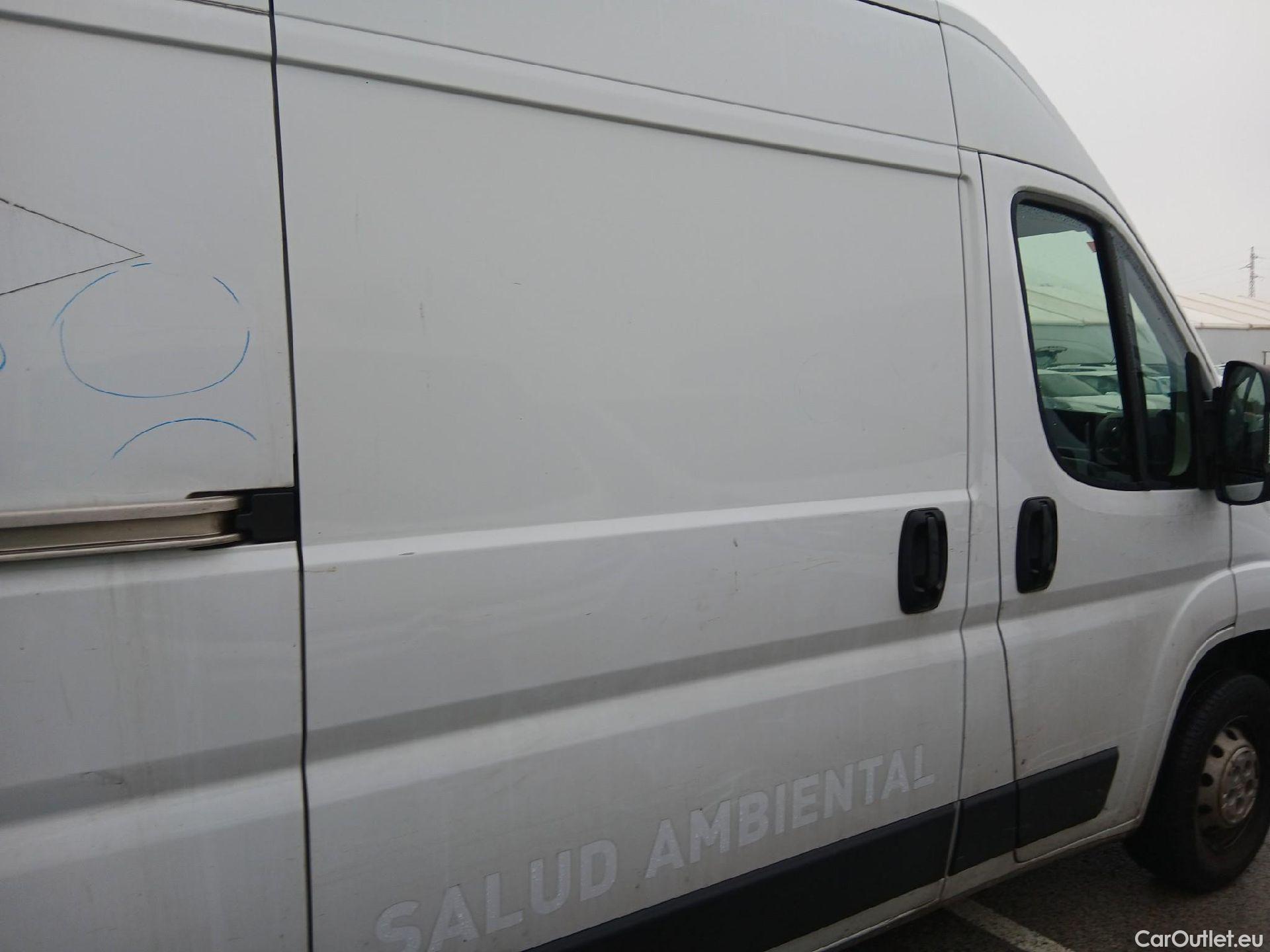  Opel  Movano OPEL  / 2021 / 4P / Furgón Base L2H2 3.5T 2.2 BHDi 103kW #33