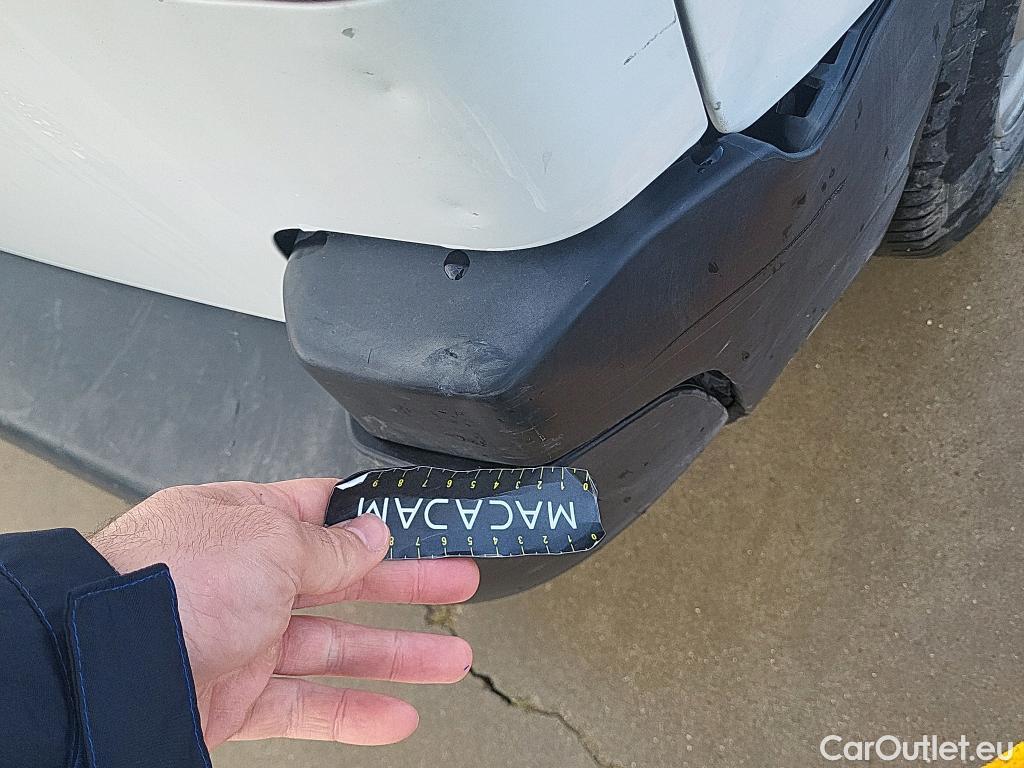  Peugeot  Partner PEUGEOT  / 2018 / 3P / furgón derivado de turismo Pro Standard 600kg BlueHDi 73kW (AC) #28