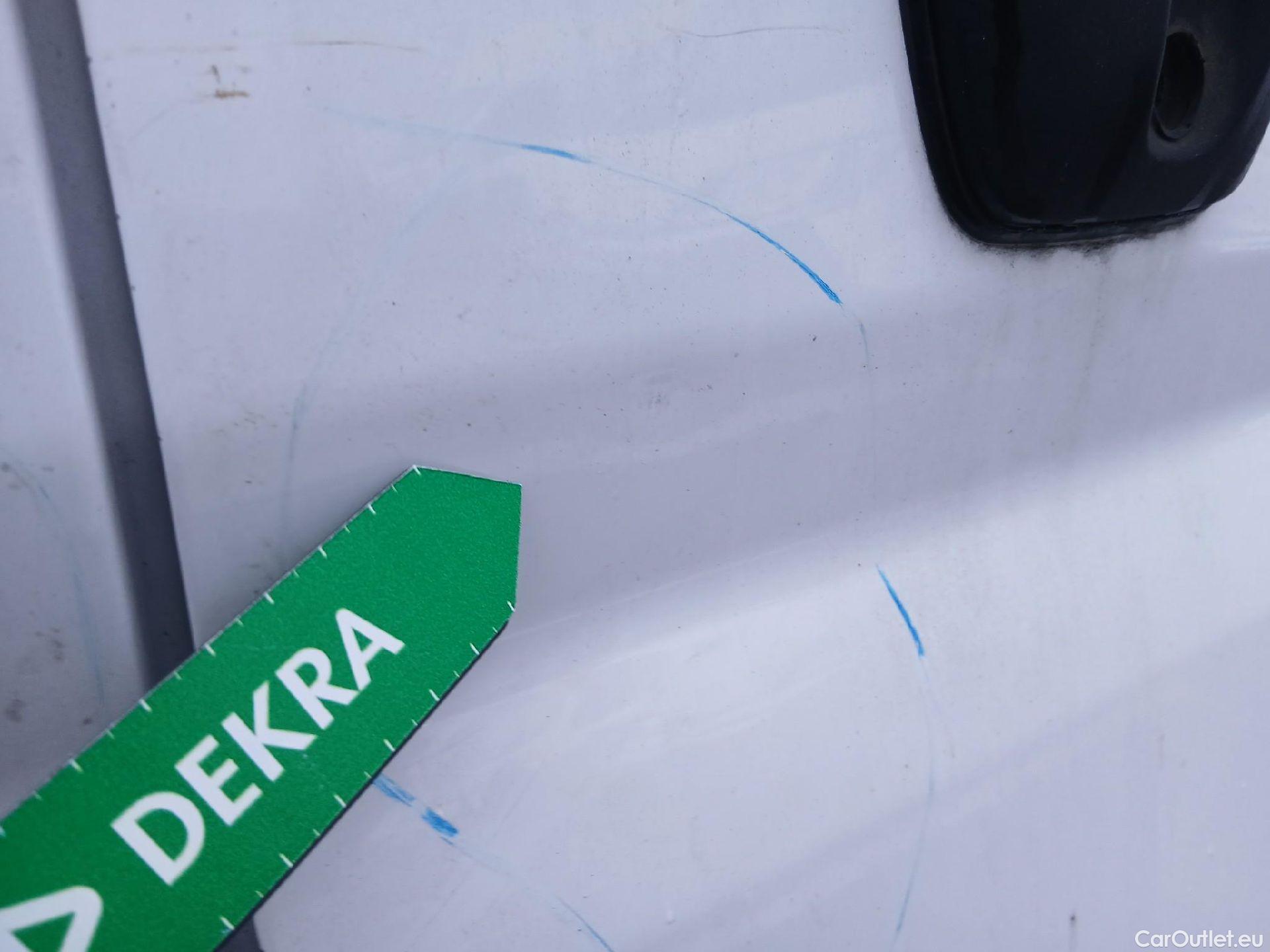  Opel  Movano OPEL  / 2021 / 4P / Furgón Base L2H2 3.5T 2.2 BHDi 103kW #18