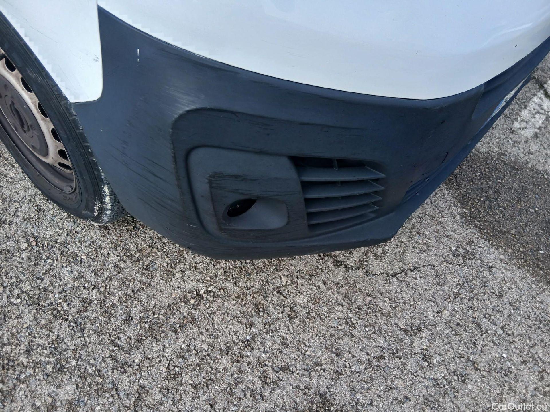  Opel  Vivaro OPEL  / 2019 / 4P / furgón 1.5 Diésel 88kW (120CV) M Std Select #2