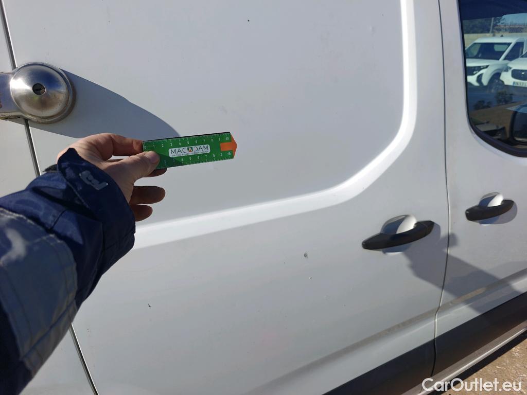  Opel  Combo OPEL  / 2018 / 3P / furgón derivado de turismo 1.6 TD S/S 74kW (100CV) Express L H1 650 #36