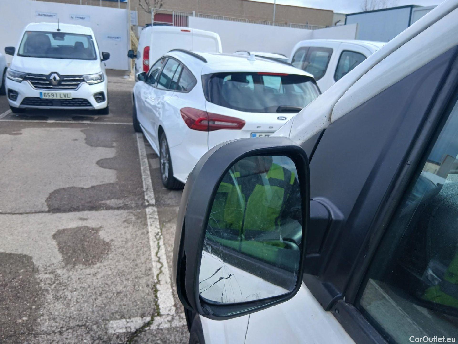  Opel  Vivaro OPEL  / 2019 / 4P / furgón 1.5 Diésel 88kW (120CV) M Std Select #17