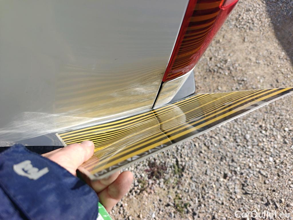  Opel  Combo OPEL  / 2018 / 3P / furgón derivado de turismo 1.6 TD S/S 74kW (100CV) Express L H1 650 #6