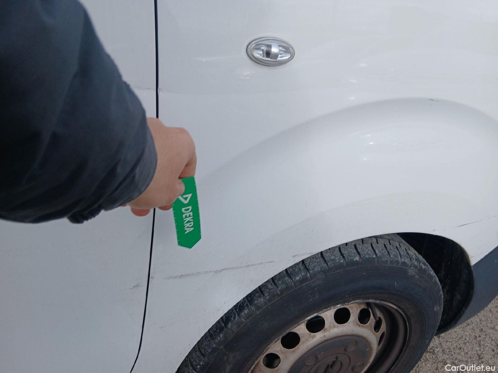  Opel  Vivaro OPEL  / 2019 / 4P / furgón 1.5 Diésel 88kW (120CV) M Std Select #55