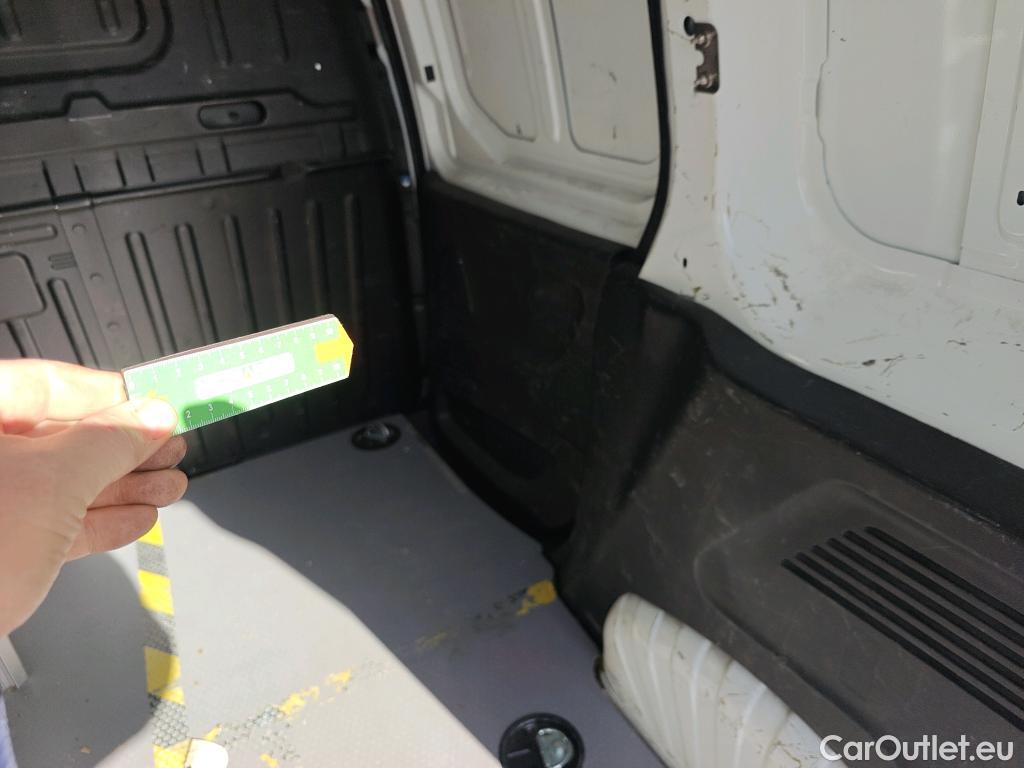  Opel  Combo OPEL  / 2018 / 3P / furgón derivado de turismo 1.6 TD S/S 74kW (100CV) Express L H1 650 #39