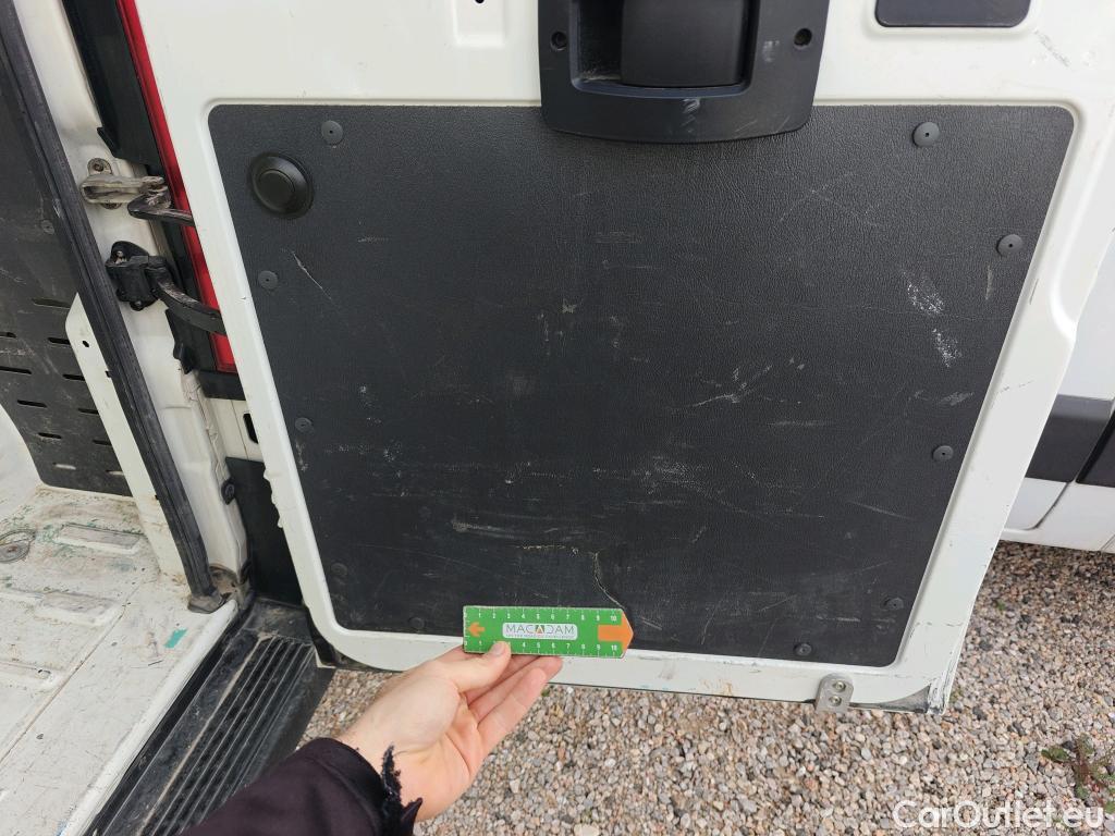  Peugeot  Boxer PEUGEOT  / 2014 / 4P / furgón 335 L2H2 BlueHDi 96KW (130CV) #40