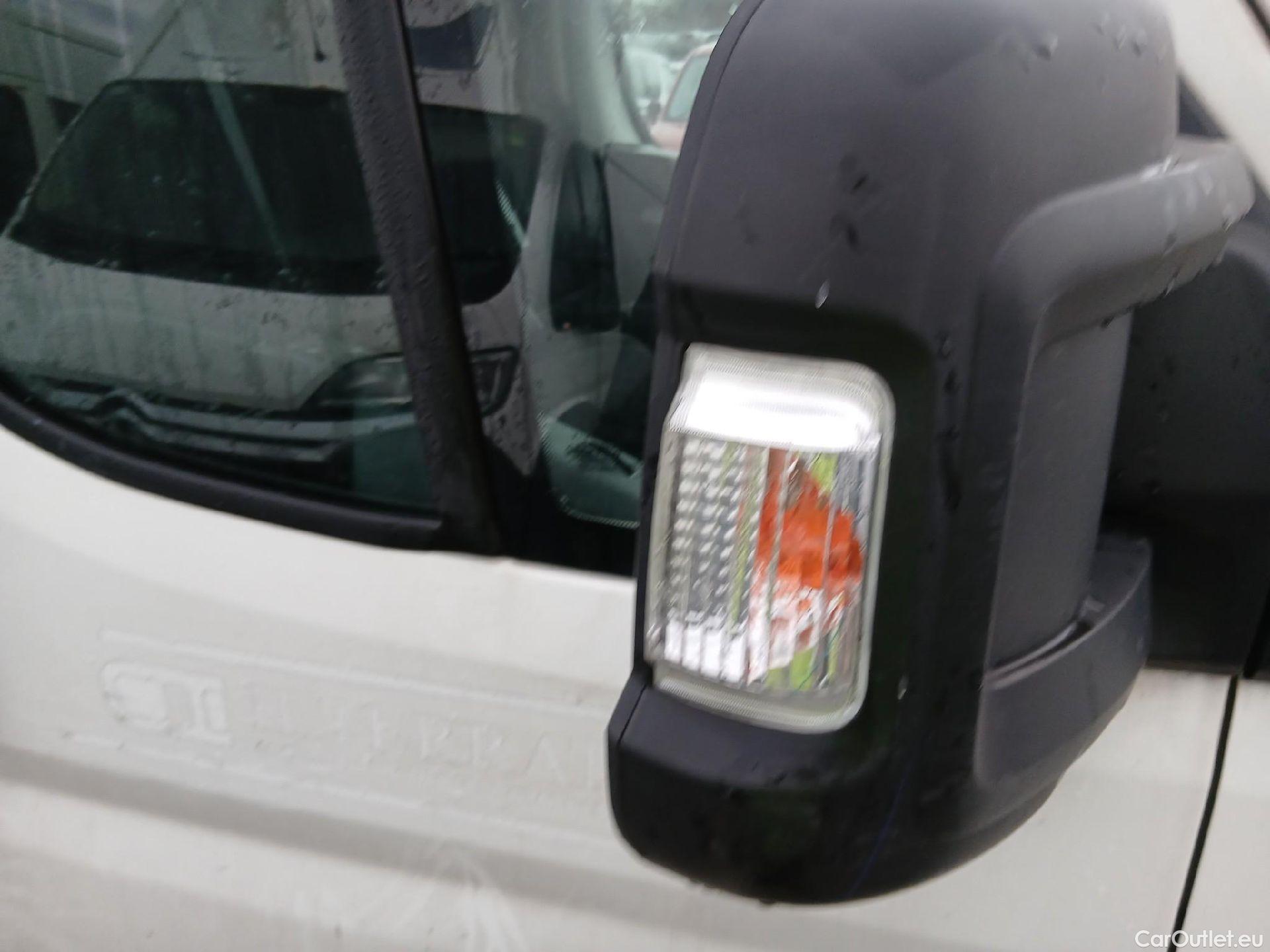  Peugeot  Boxer PEUGEOT  / 2014 / 4P / furgón Pack 335 L3 H2 BHDI 103kW (140CV) S&S #75