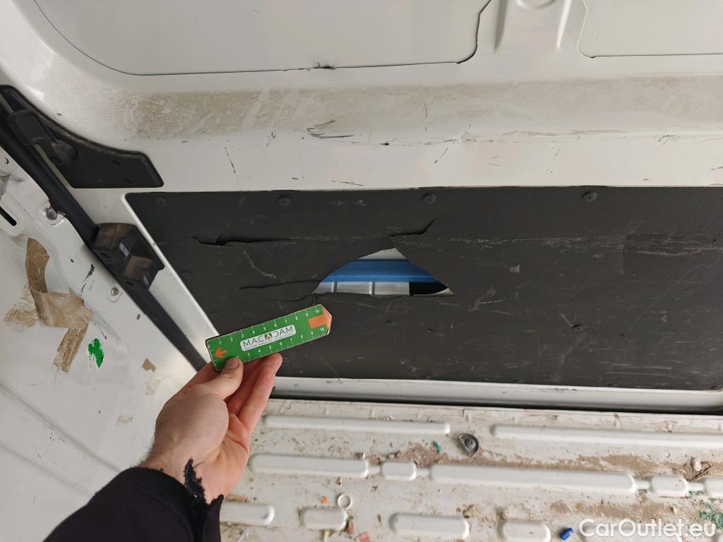  Peugeot  Boxer PEUGEOT  / 2014 / 4P / furgón 335 L2H2 BlueHDi 96KW (130CV) #20