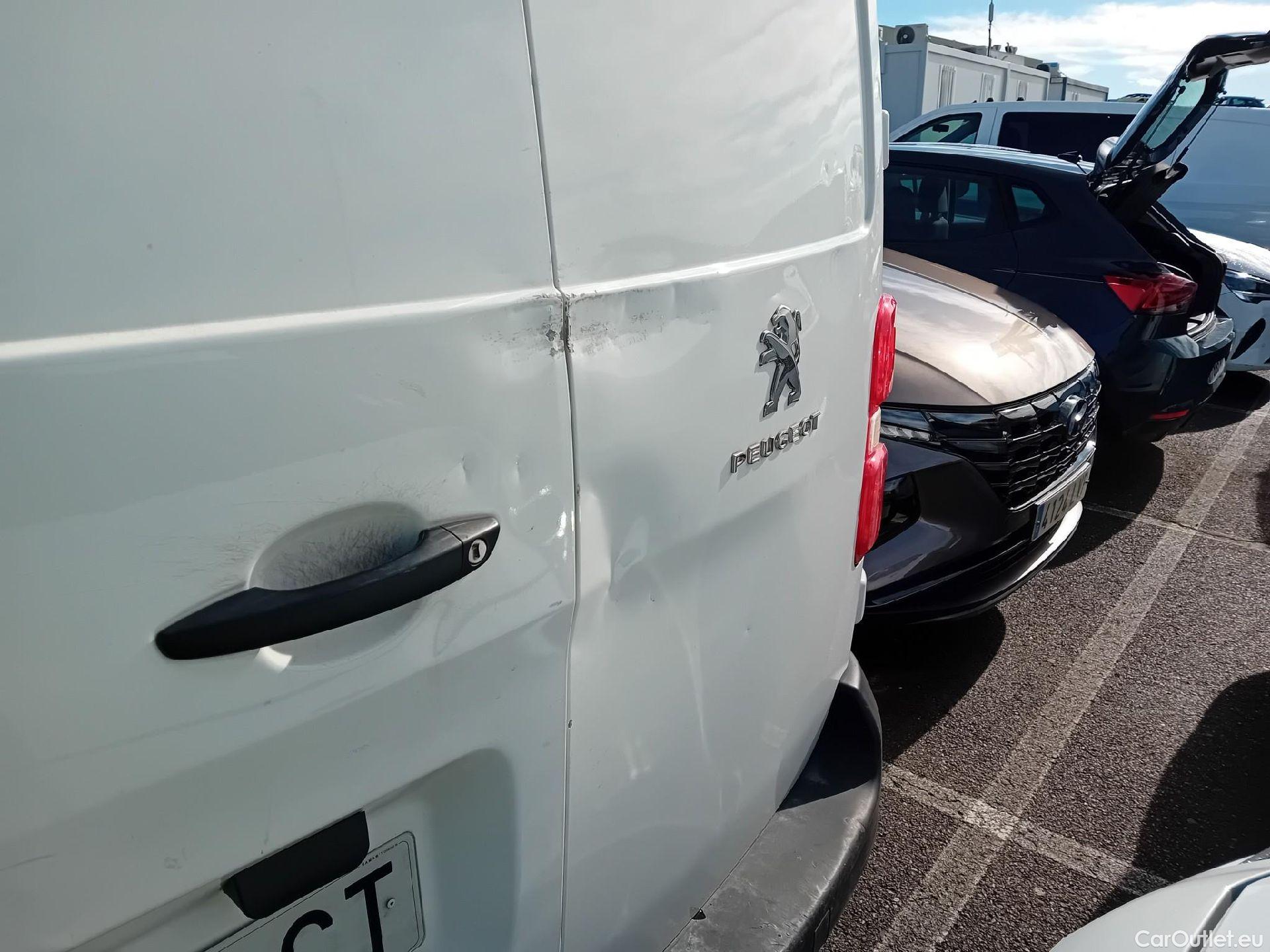  Peugeot  Expert PEUGEOT  / 2016 / 4P / furgón Furgón Pro 2.0 BlueHDi 120 S&S Standard (CX) #21