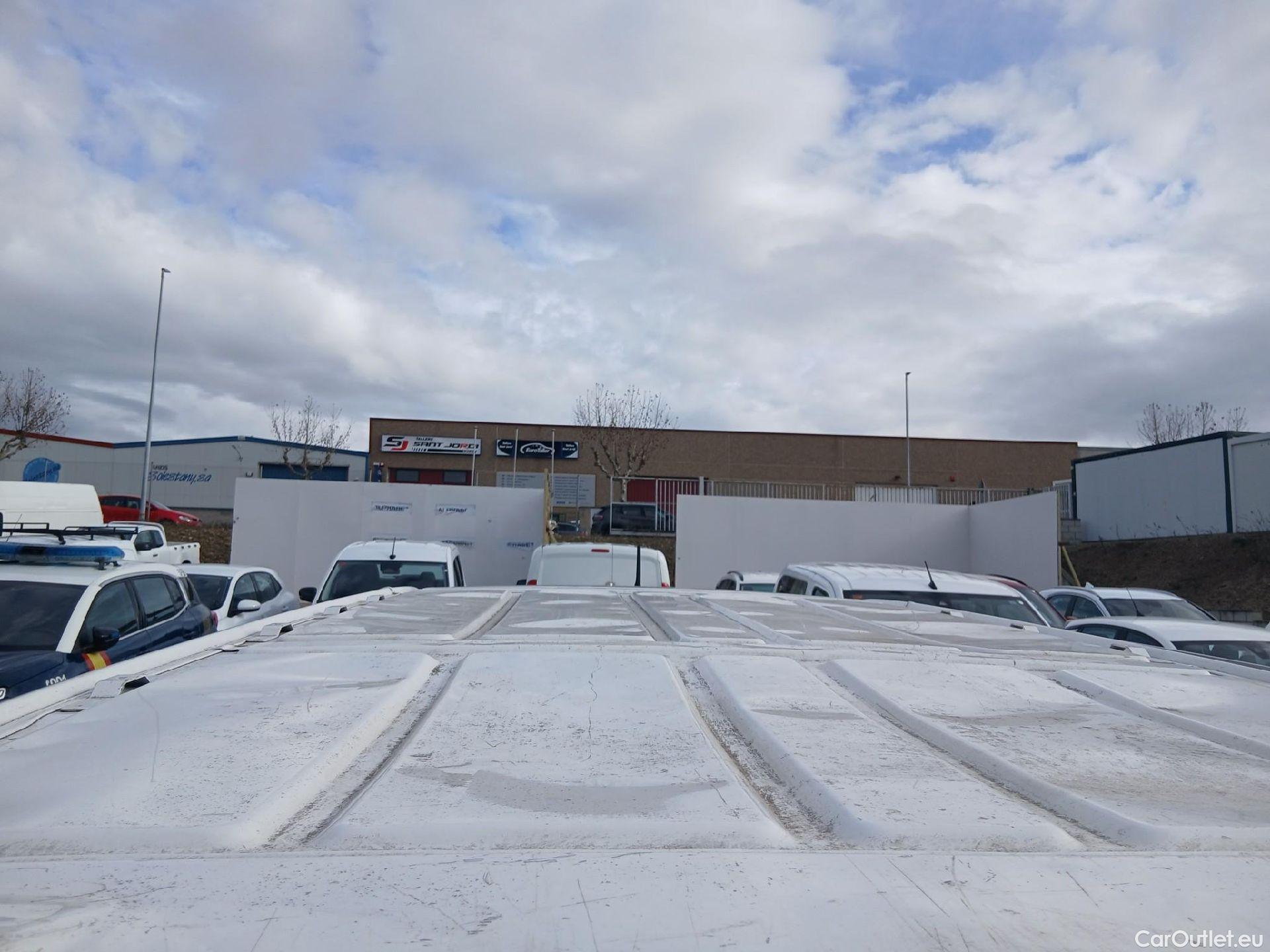  Opel  Vivaro OPEL  / 2019 / 4P / furgón 1.5 Diésel 88kW (120CV) M Std Select #36