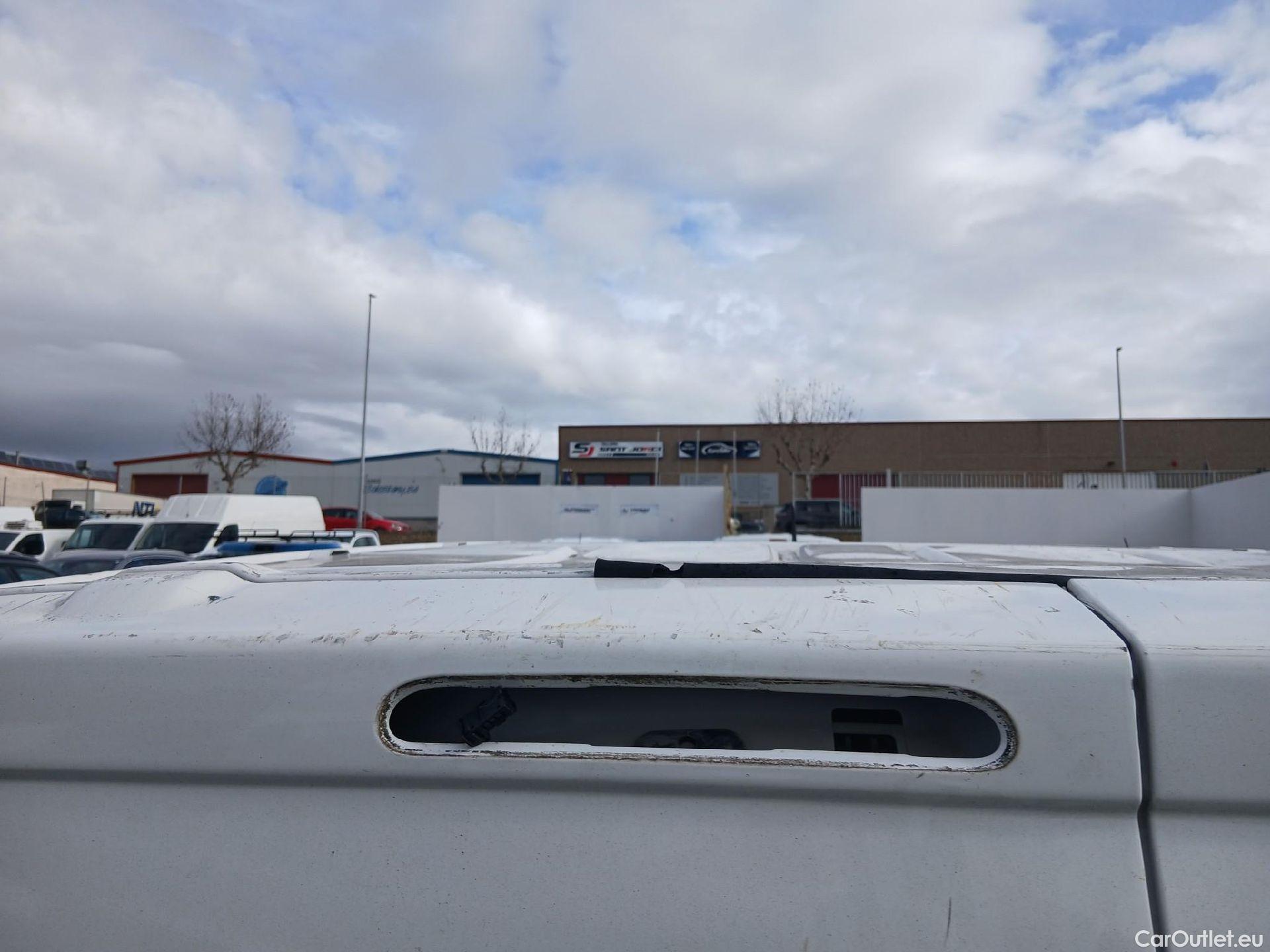  Opel  Vivaro OPEL  / 2019 / 4P / furgón 1.5 Diésel 88kW (120CV) M Std Select #35