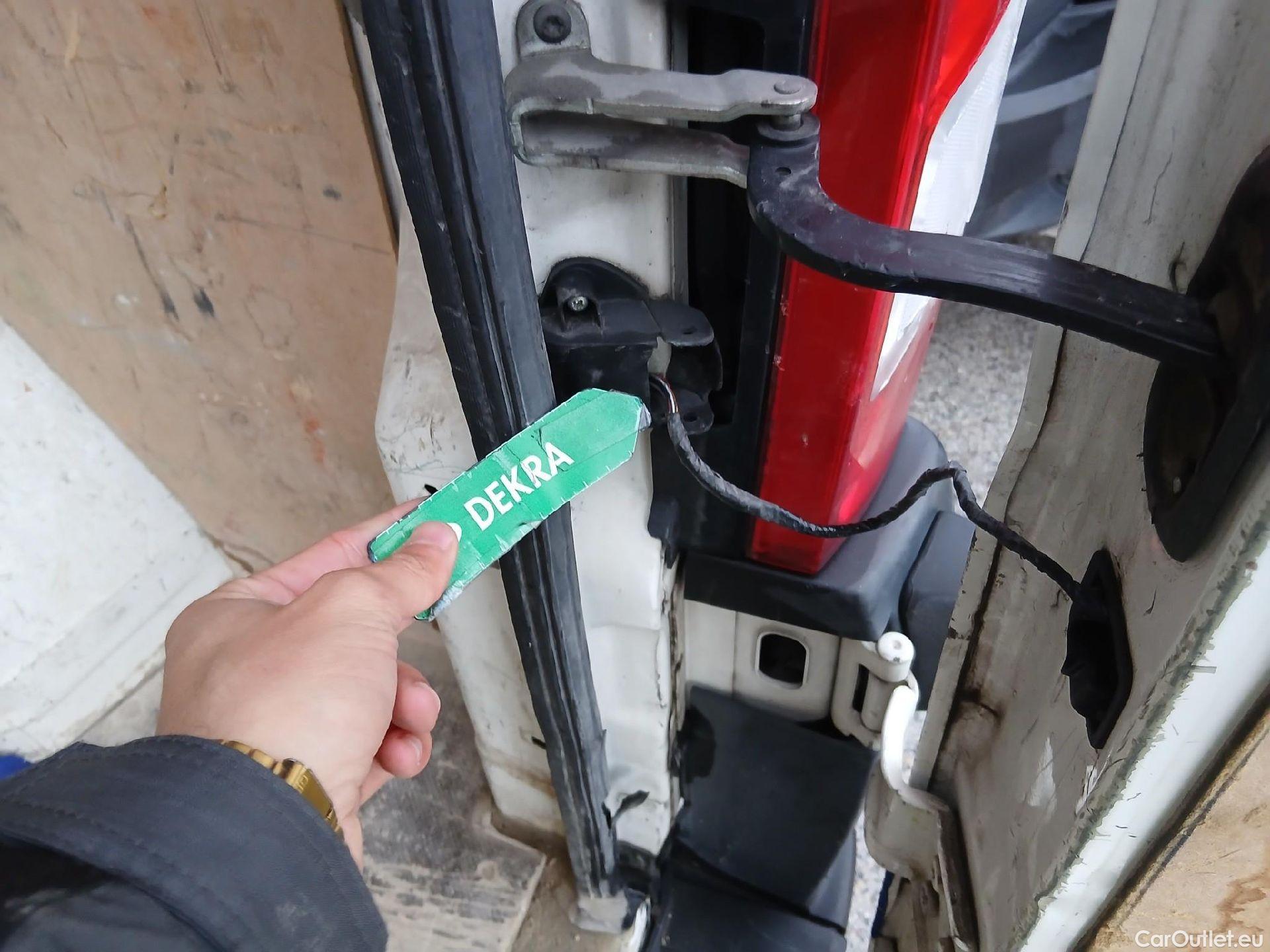  Peugeot  Boxer PEUGEOT  / 2014 / 4P / furgón Pack 335 L3 H2 BHDI 103kW (140CV) S&S #60